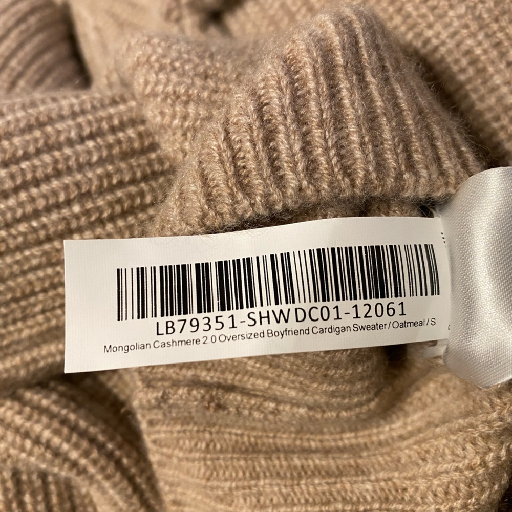 LAST ONE 🔥Quince🔥 Mongolian Cashmere Oversized Boyfriend Cardigan Sweater - Picture 15 of 15